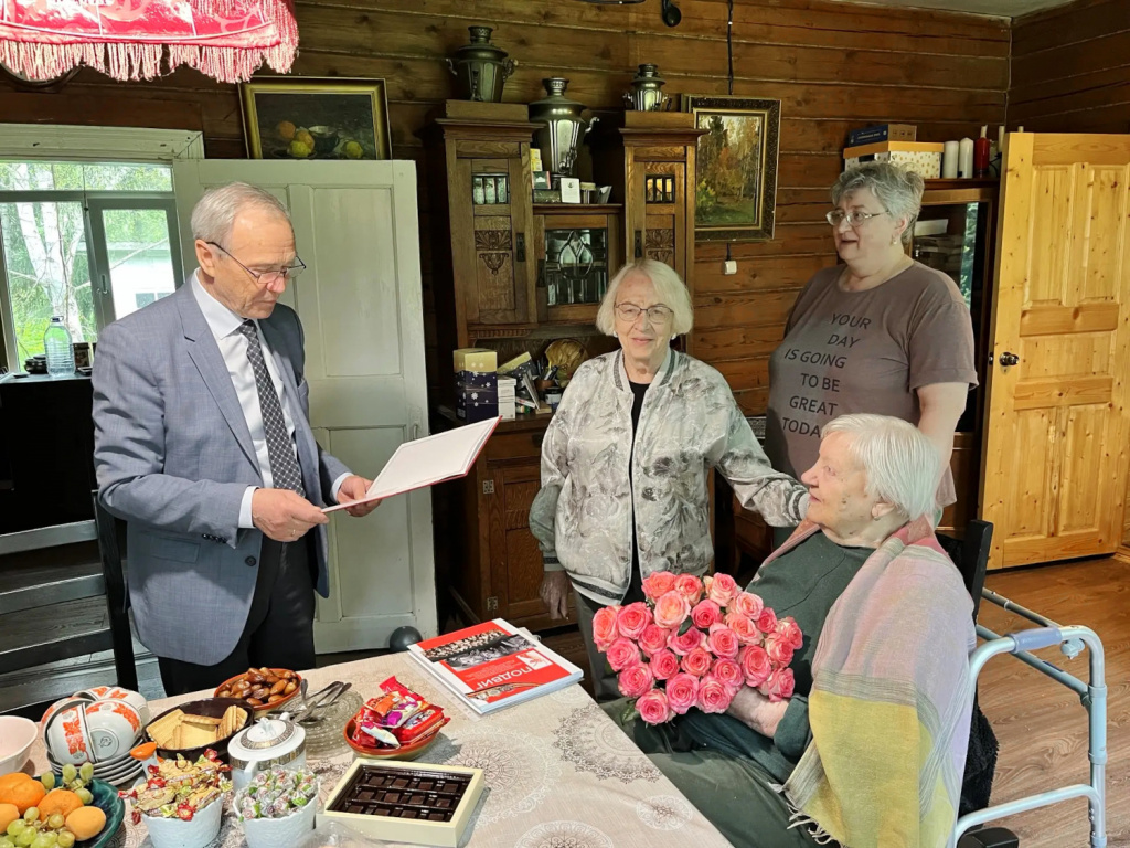 Поздравление Ирины Алексеевны с Днём Победы IMG_20260512_154029.jpg